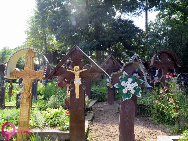 Rumanía y la tradición de las cruces