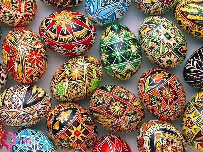 Curiosidades: La Tradición los Huevos de Pascua Mundo con Ella