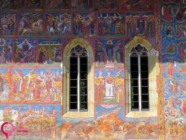 Ruta por los Monasterios pintados de Bucovina