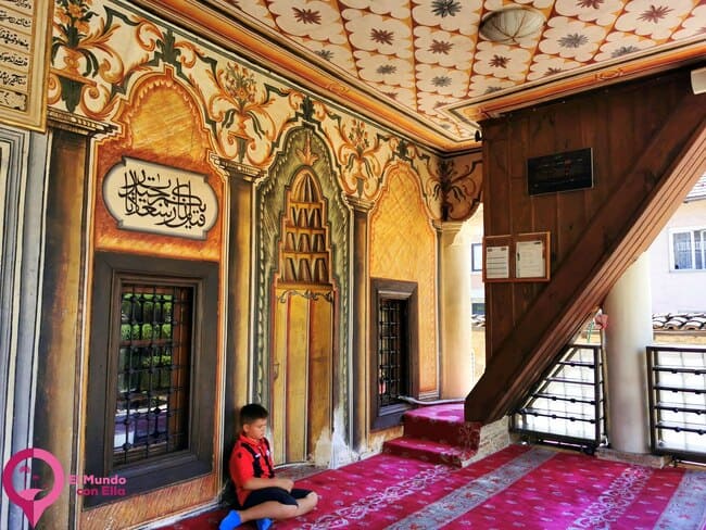 La impresionante Mezquita de Tetovo
