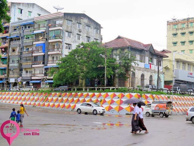 Día a día en las calles de Yangon