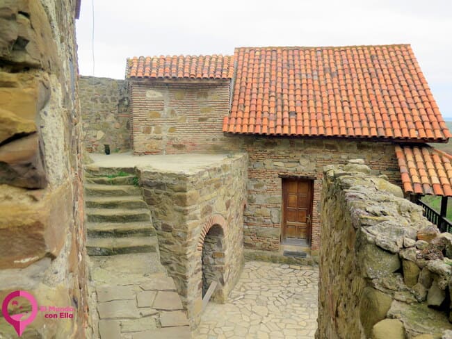 Visitar el Monasterio de David Gareja en Georgia Cómo llegar al Monasterio de David Gareja en coche