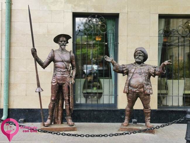 Escultura de El Quijote en Tiblisi