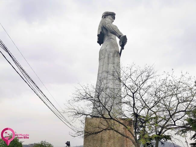 Monumento a la Madre de Georgia