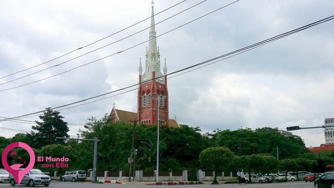 Visitar la capital de Myanmar Templos de Yangon