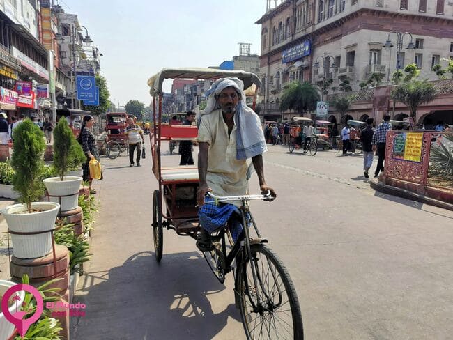 Publicidad del tabaco en los rickshaws de Delhi