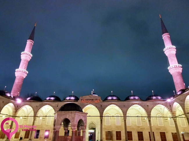 Cuál es la mejor hora para visitar la mezquita Azul