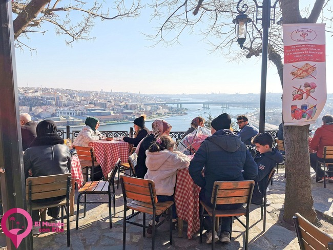 Qué hay en el Café Pierre Loti
