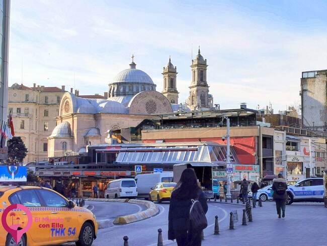 Qué hacer en la Plaza de Taksim Iglesias de Estambul