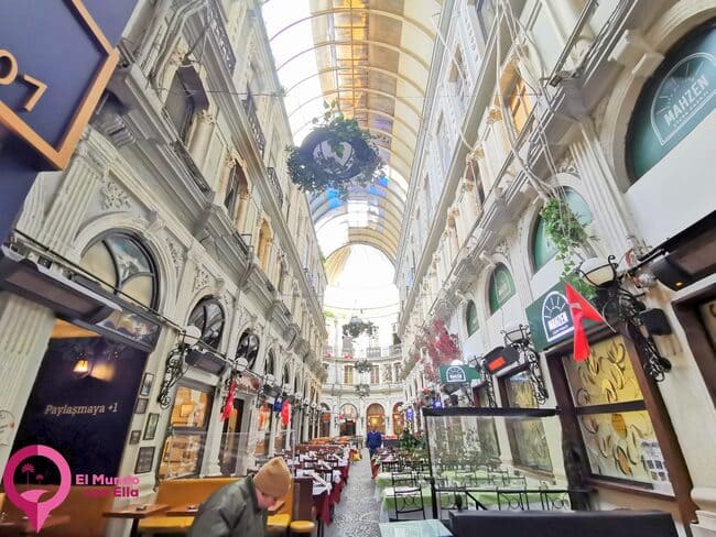 Çiçek Pasajı Lugares únicos de Estambul