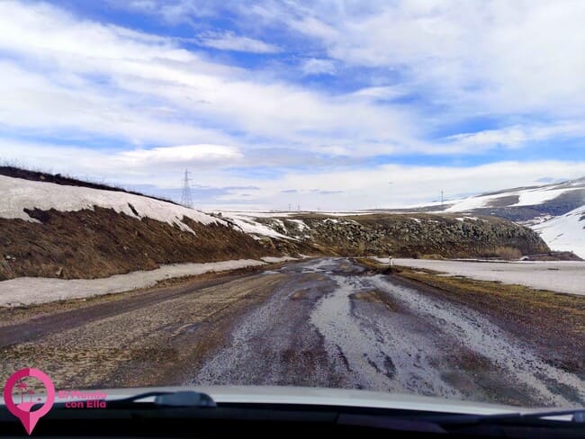 Coche de alquiler Armenia