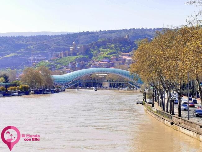 Río Kura en Tiflis