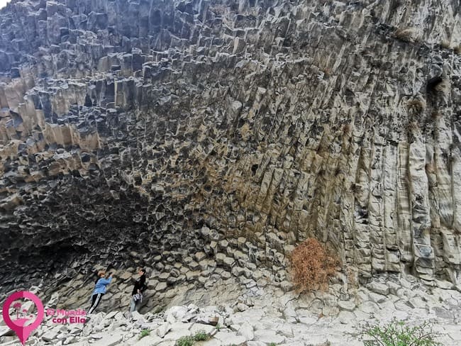 Formaciones basálticas de la Sinfonía de Piedras en el valle del Azat