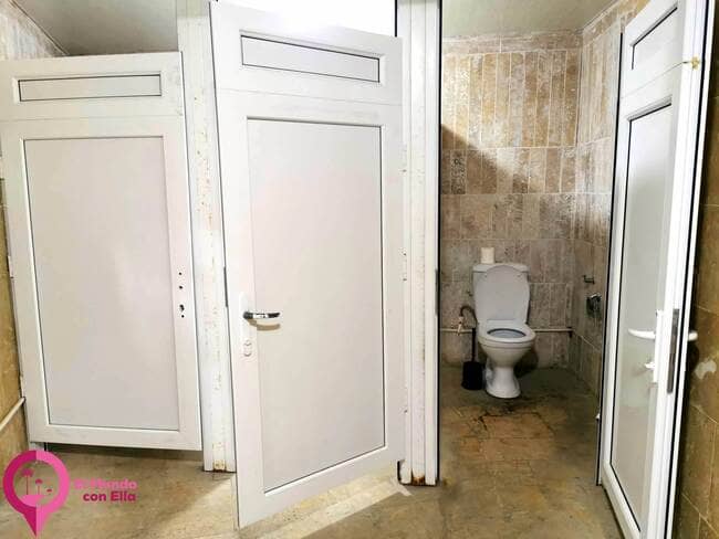 Usar baños en restaurantes suele ser más cómodo para los viajeros