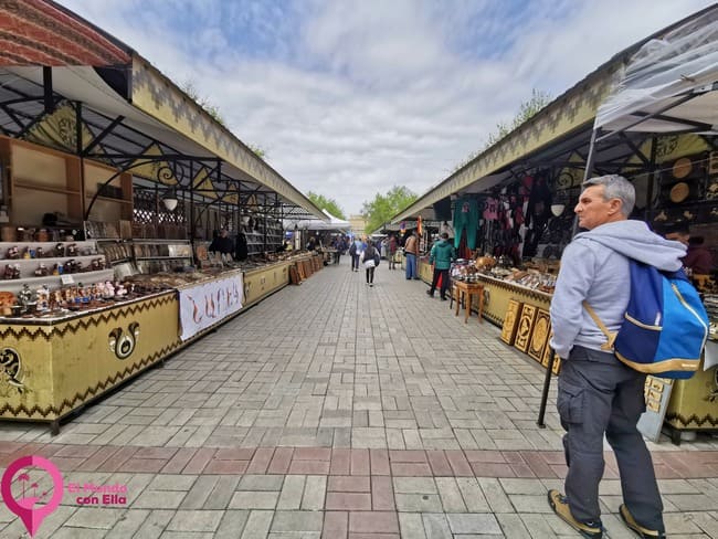 Mercados al aire libre en Ereván Los mejores lugares para comprar souvenirs y recuerdos de Armenia