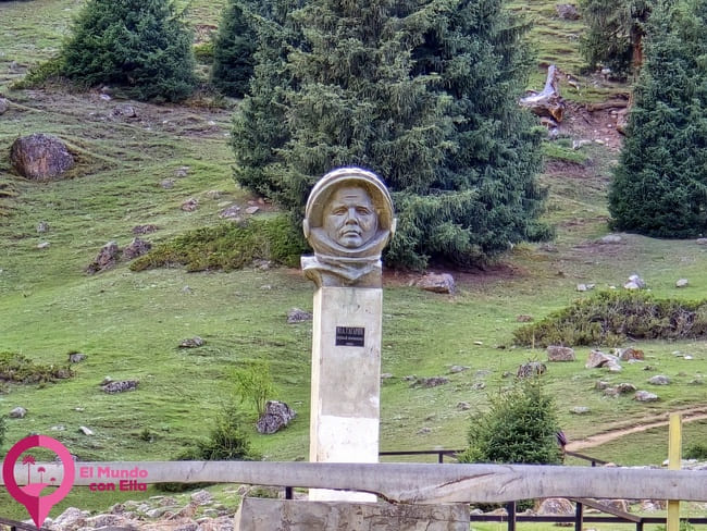 Busto de Yuri Gagarin