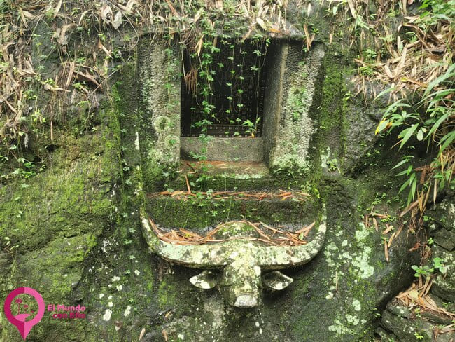 Tumbas de Tana Toraja Enterramientos en Tana Toraja