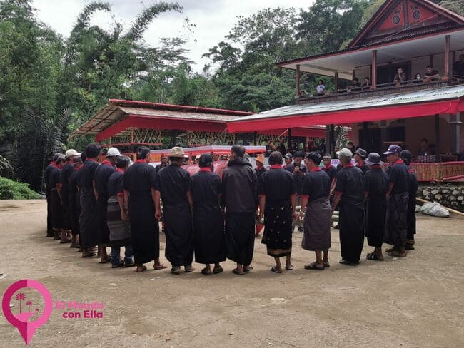 Por qué hay que asistir a un funeral en Tana Toraja Ceremonias religiosas y tradicionales en Tana Toraja