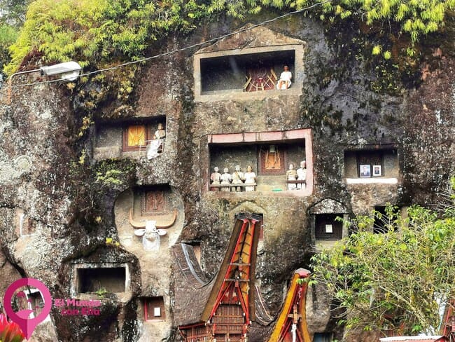 Los lugares más impresionantes que ver en Tana Toraja Cementerios de Tana Toraja