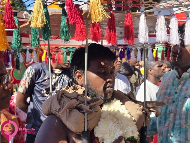 Devotos en el Thaipusam